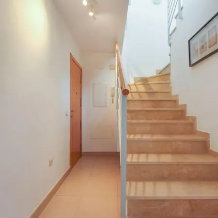 Апартаменти Penthouse With Amazing Sea Views And Parking *