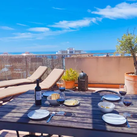 Penthouse With Amazing Sea Views And Parking * نيرخا