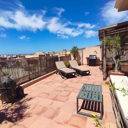 شقة Penthouse With Amazing Sea Views And Parking نيرخا